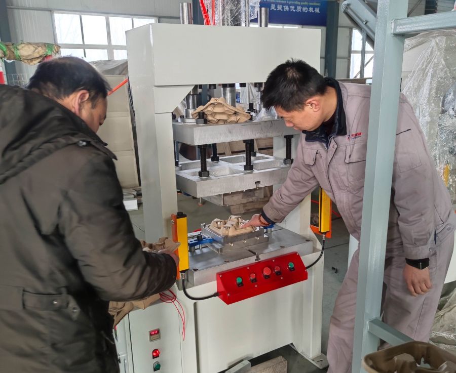 蛋托機(jī)、蛋托生產(chǎn)線(xiàn)、雞蛋托盤(pán)機(jī)，請(qǐng)致電宏潤(rùn)包裝