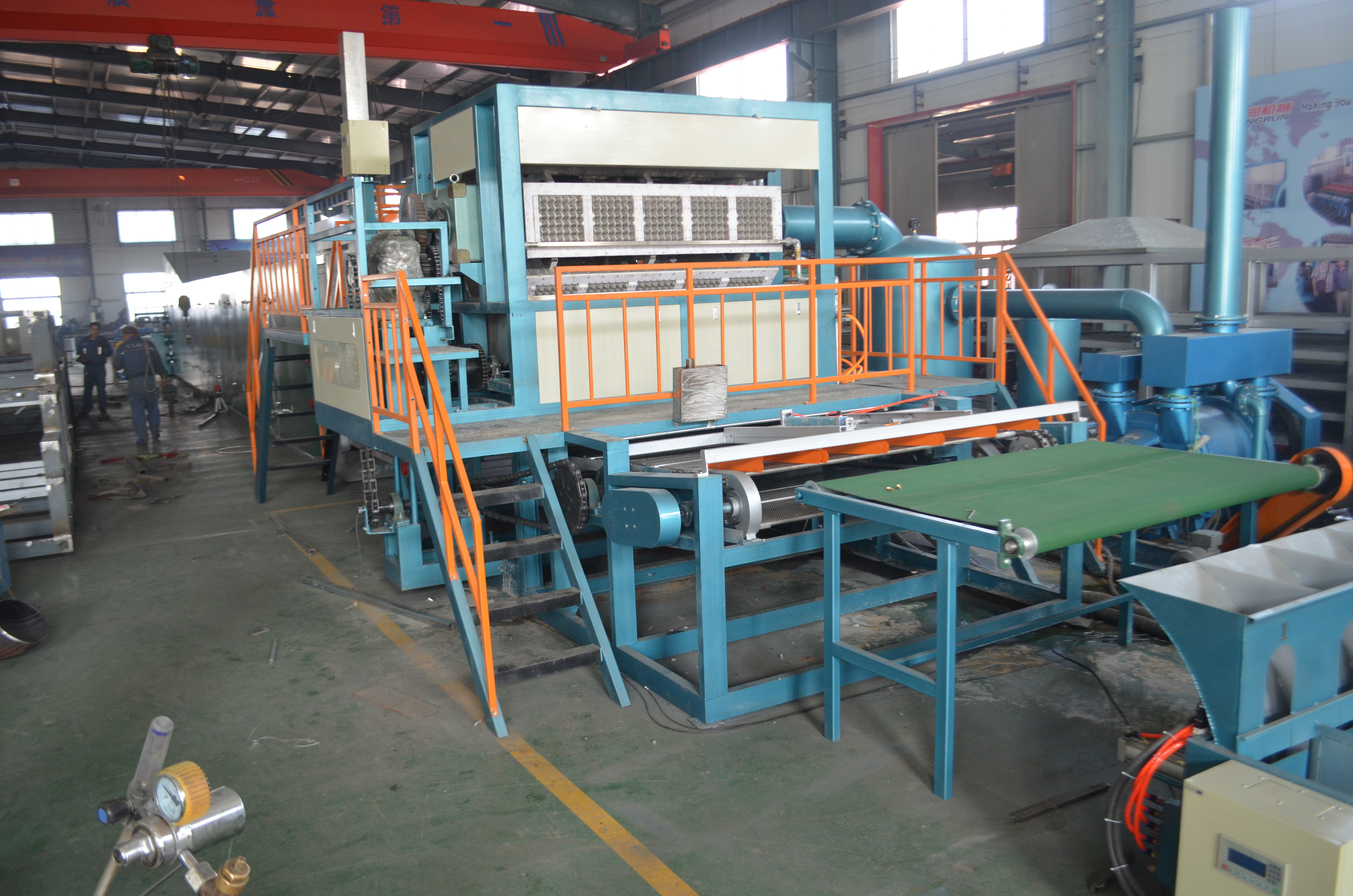 蛋托機(jī)、蛋托生產(chǎn)線(xiàn)、雞蛋托盤(pán)機(jī)，請(qǐng)致電宏潤(rùn)包裝